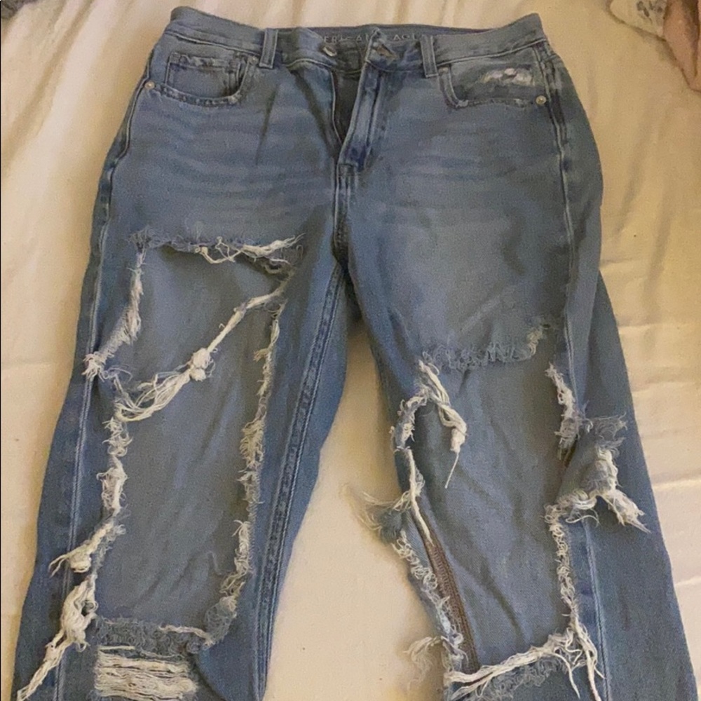 American eagle mom jeans